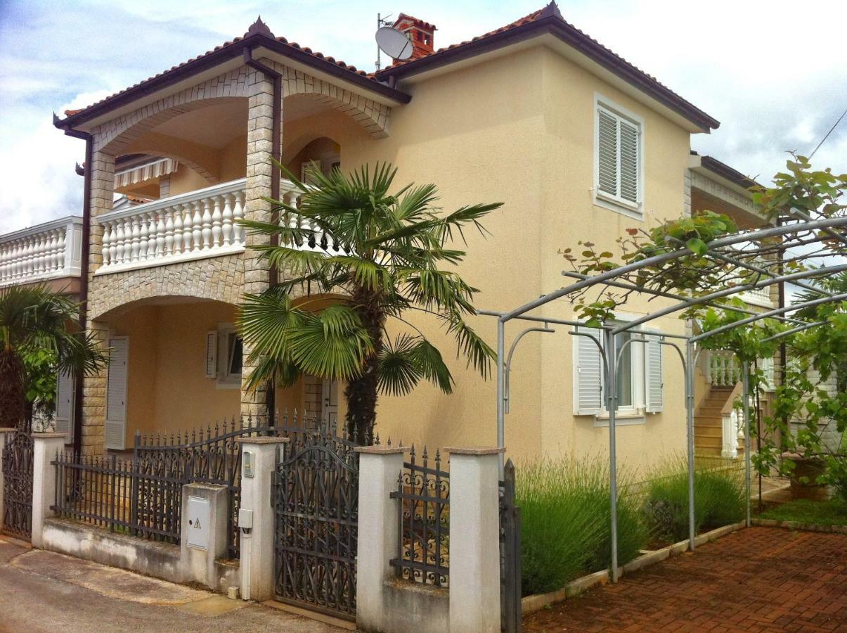 Apartments Marinela Porec Bagian luar foto
