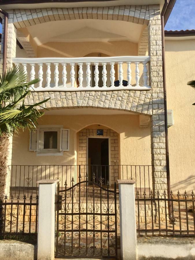 Apartments Marinela Porec Bagian luar foto